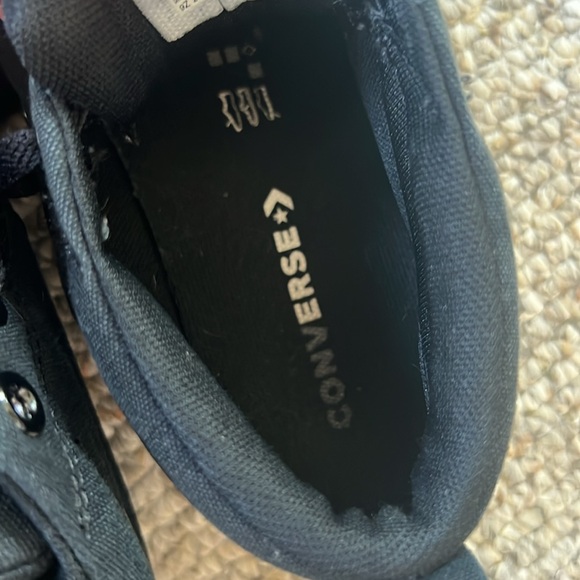 Mid length converse in black. Mens/women unisex shoe. - Picture 5 of 5